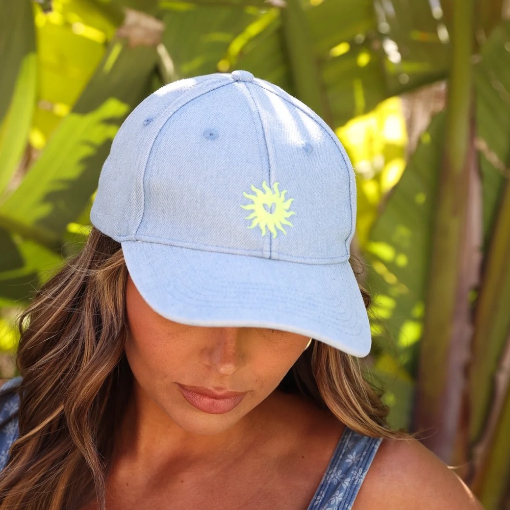 KULANI KINIS HAT - Picture 3 of 6